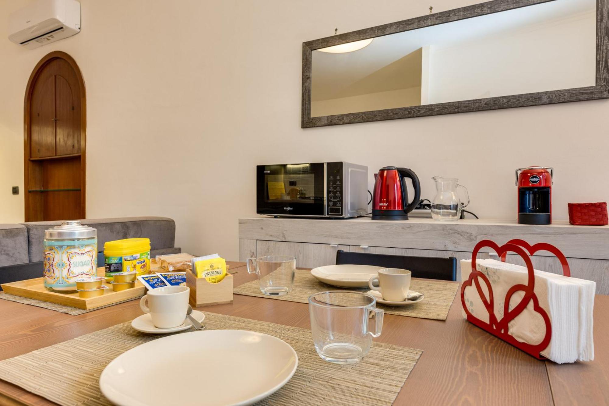 La Casetta Di Naty โรม ภายนอก รูปภาพ